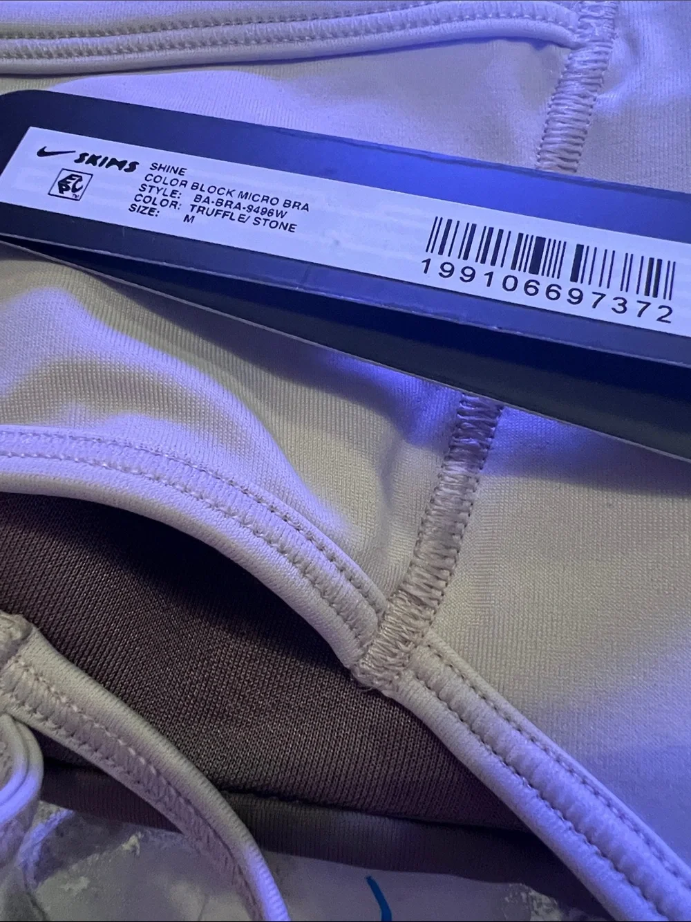 Nike x SKIMS Shine Micro Scoop Bra & 5" Shorts Set Truffle Stone M⁠ - Picture 8 of 9